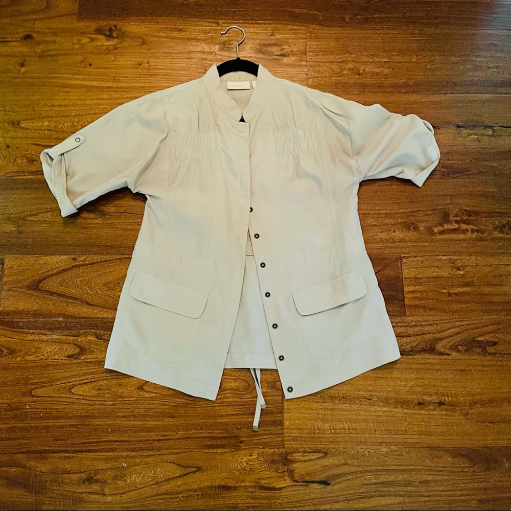 Light utility jacket top